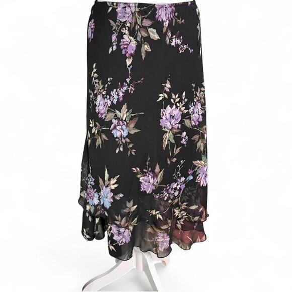 Briggs New York Dresses & Skirts - Briggs New York Floral Tiered Black Maxi Skirt Womens size large going out